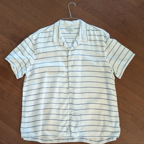 Lucky Brand Other - Lucky Brand - Linen Blend, Short Sleeve Button Down Shirt- White/Blue - Men's XL